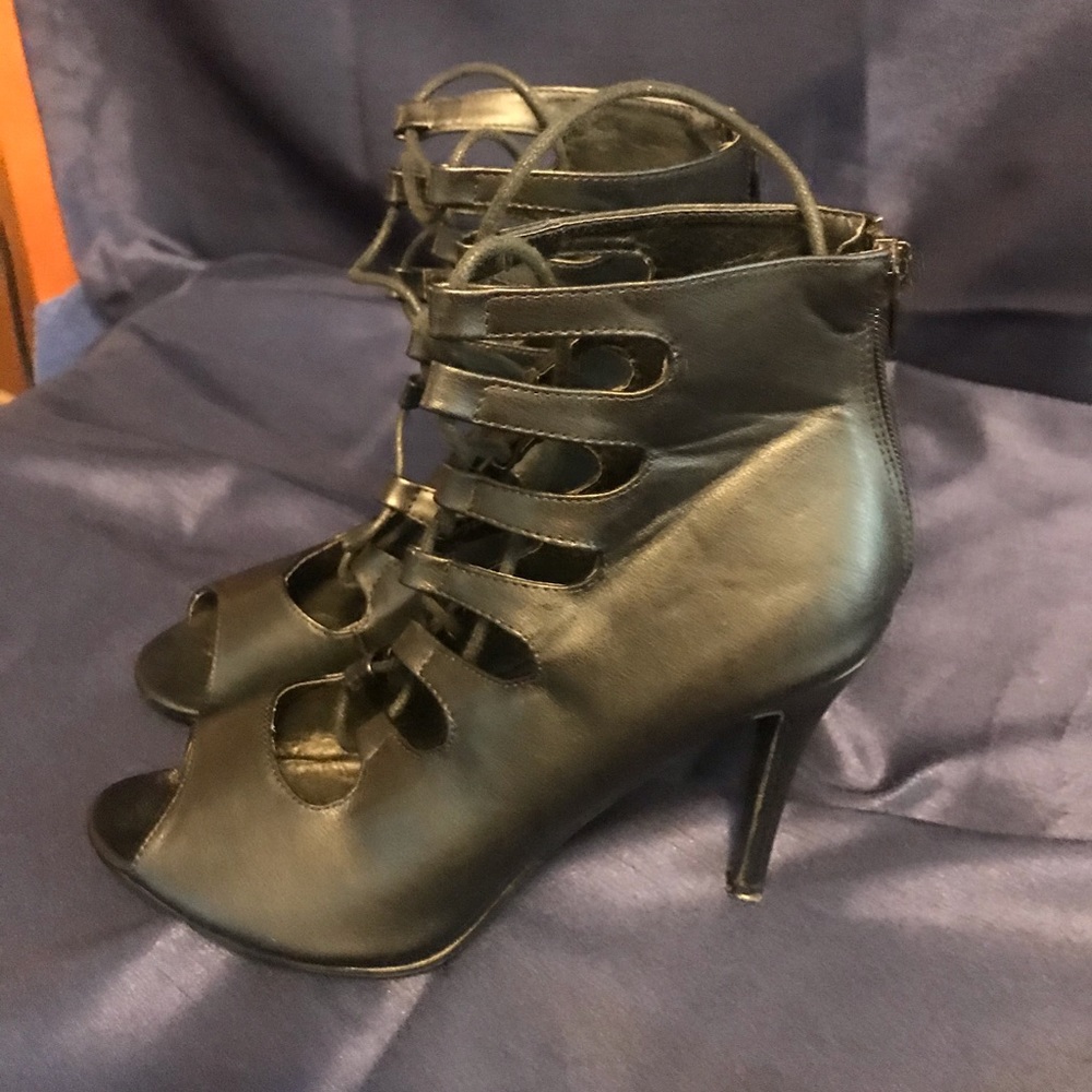 CHASE & CHOLE VIVA-10 OPEN TOE HEEL BOOTS